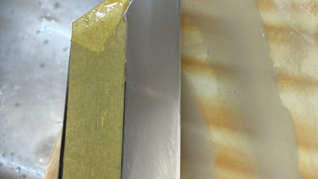 幻の小鳥砥で採掘者の記憶を切刃に刻む